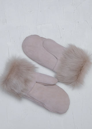 Cala Jade beige leather mittens on a white background