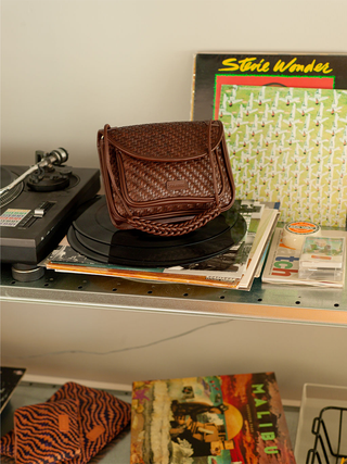 NIKO Pecan Twill Crossbody bag