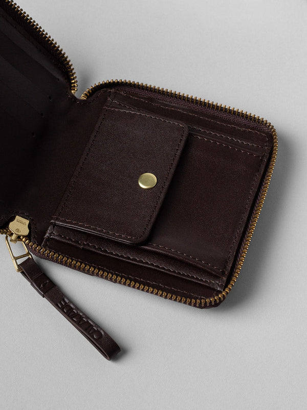 Cala Jade Umber brown zip wallet