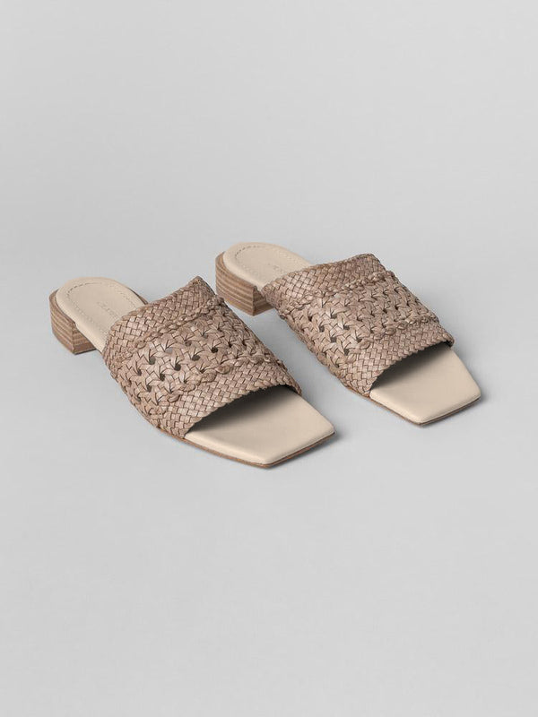 Beige Lou sandal from Cala Jade