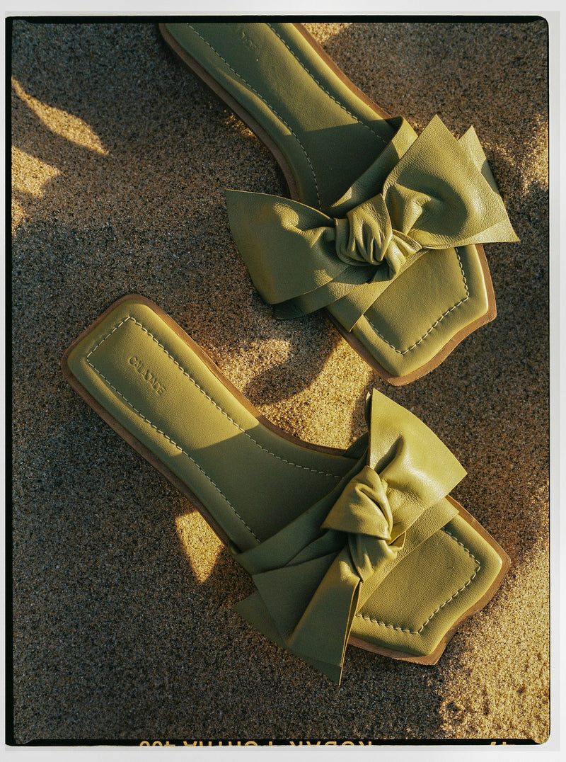 Cala Jade BOW Pistachio sandal